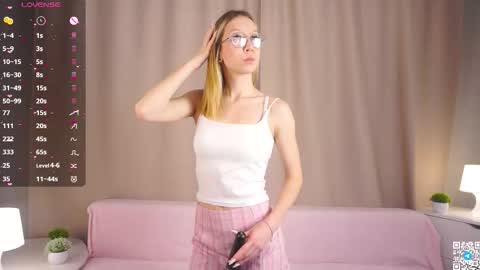 Criss  online show from October 5, 6:35 pm