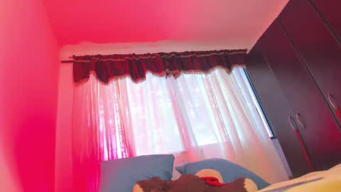   online show from September 26, 7:33 pm