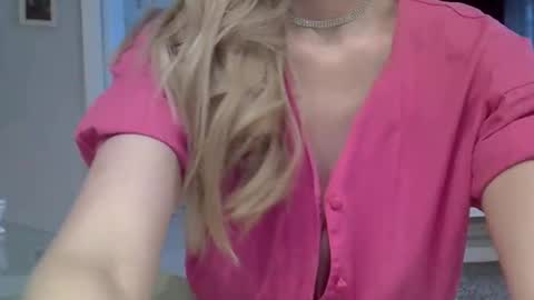 Zarina Swift online show from October 10, 4:28 am