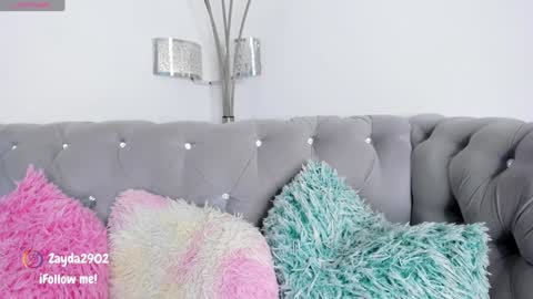  Zayda  online show from February 3, 7:10 pm