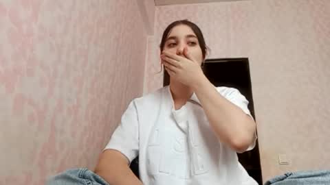 zeniabrossoit online show from February 21, 8:15 am