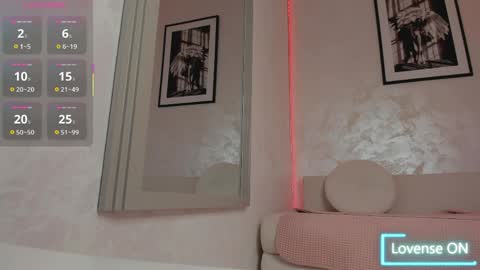 zeynepx online show from April 6, 3:39 am