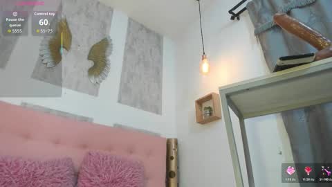 ZHAMIRA  ANDRES online show from November 21, 11:07 pm