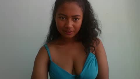 elly online show from March 4, 9:38 am