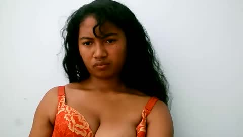 elly online show from March 17, 6:28 am