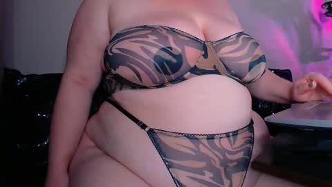 zinacorleone online show from March 19, 9:52 pm