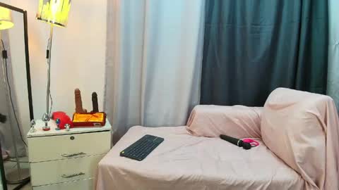 Zoe Blake online show from May 15, 4:16 am
