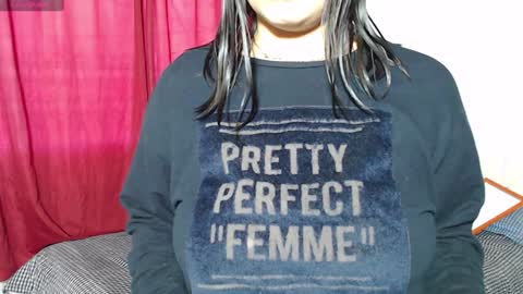 Zoe Bronw online show from December 10, 11:00 am