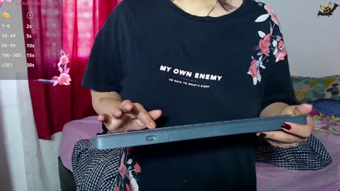 Zoe Bronw online show from December 17, 11:39 am