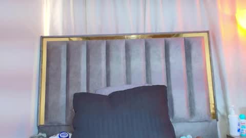 Zoe online show from February 26, 12:59 pm