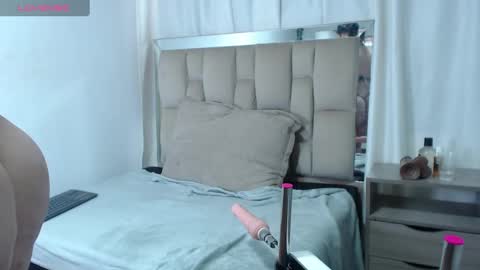 Zoe online show from February 28, 12:52 pm