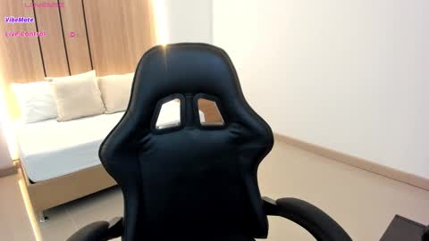 Zoe  online show from March 23, 12:33 pm