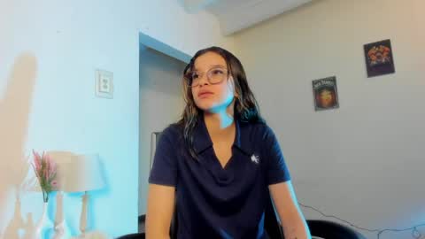 zoe_dear online show from April 12, 2:25 am