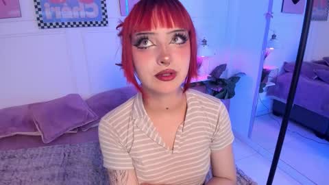 Zoe Lynch online show from February 4, 11:46 am