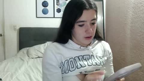 Zoe online show from February 27, 4:31 am