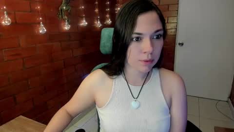 Zoe  online show from February 17, 12:38 pm