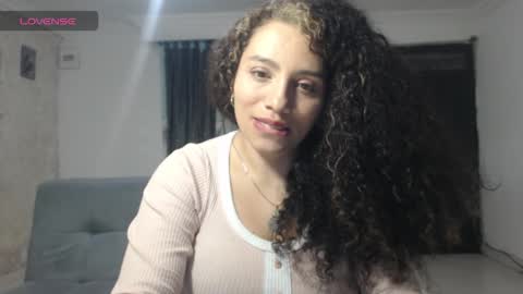 zoe tai online show from February 12, 4:47 am