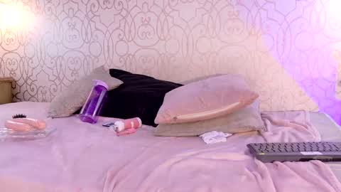 zoeecarter_ online show from May 13, 4:24 pm