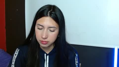 Laura  online show from December 20, 4:31 am