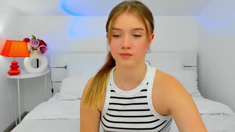 Zoe online show from November 20, 3:02 pm