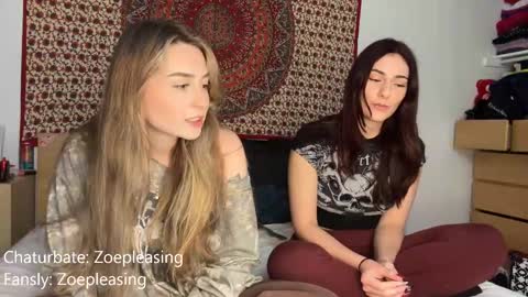 zoepleasing online show from September 9, 12:10 am