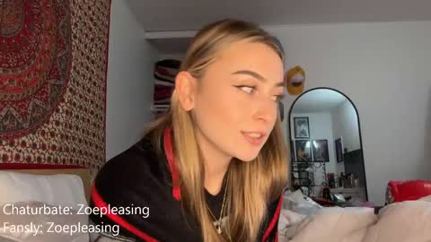 zoepleasing online show from October 11, 12:48 am