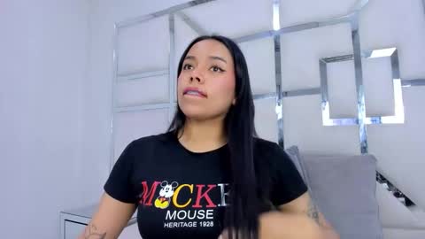 ZoeSwam online show from December 2, 12:07 pm