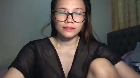 zoey_foryou online show from February 17, 11:02 am