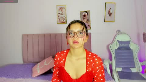 Zoe online show from April 10, 12:11 pm