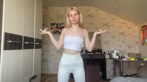 Emma online show from May 6, 8:51 am