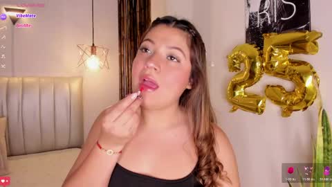 Zara online show from April 11, 7:17 pm