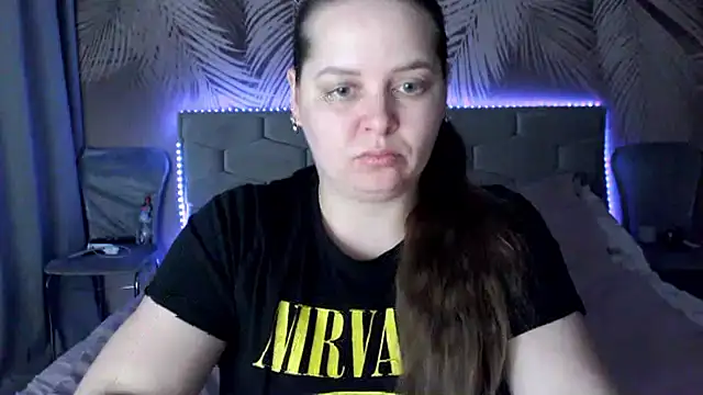 uliastar online show from February 23, 9:09 am