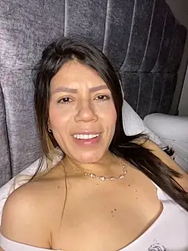 martina contreras online show from March 1, 10:37 am