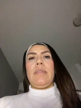 martina contreras online show from October 24, 8:10 am