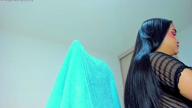 monica little23 online show from April 9, 12:32 pm