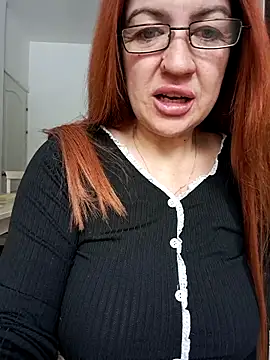 KiraXTender online show from February 22, 1:06 am