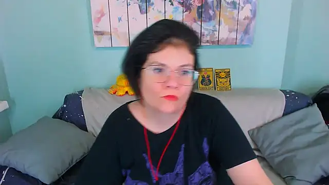 EverlyRays online show from February 11, 3:46 pm