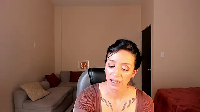 Kristen Garner online show from March 30, 8:19 pm