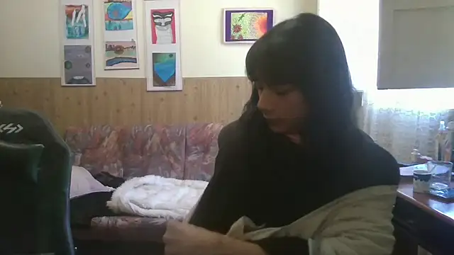 calliemaggotbone online show from November 21, 8:49 am