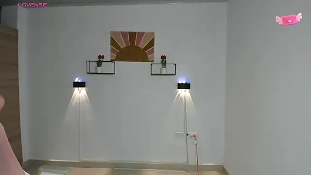 emily villamil online show from November 21, 9:39 pm