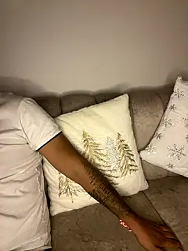 AgathaGeorgiou online show from October 11, 12:37 am