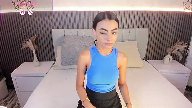 SHANONCLARK online show from October 7, 7:18 pm