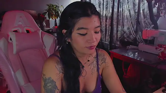 annie walker6 online show from October 9, 5:28 pm