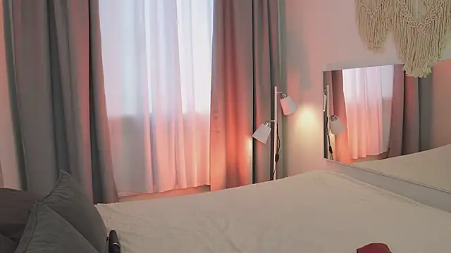 FiaMoor online show from April 28, 10:52 am