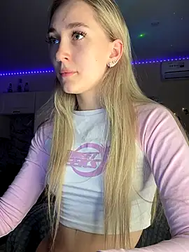 Good  Girl  online show from September 9, 4:51 pm