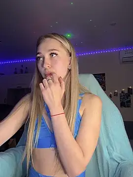 Good  Girl  online show from October 5, 6:13 pm