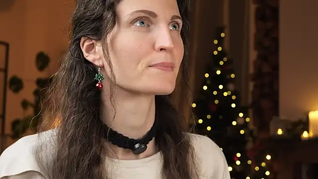 yulladao online show from December 20, 6:01 pm