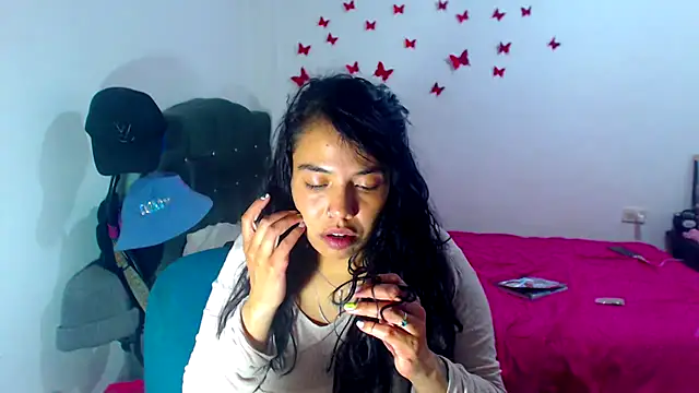 AmaraRoberts420 online show from September 12, 3:40 am