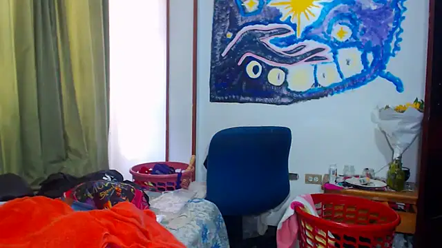 AmaraRoberts420 online show from March 15, 4:20 pm