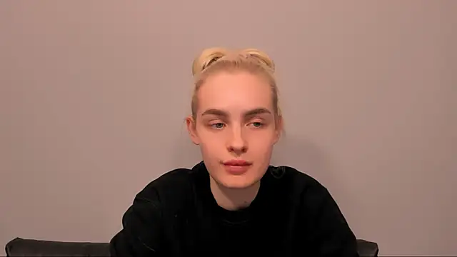 OliviaKisss online show from February 23, 7:57 pm